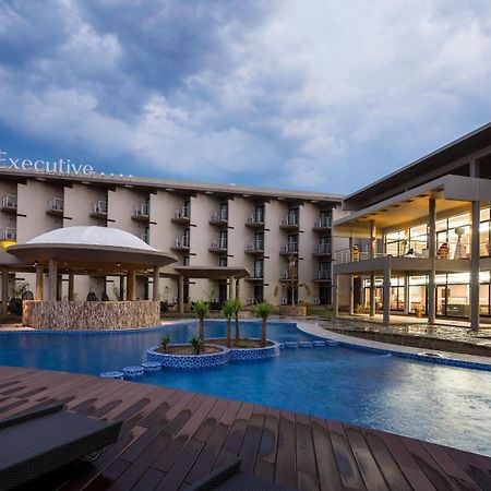 Hotel Vip Executive טטה מראה חיצוני תמונה
