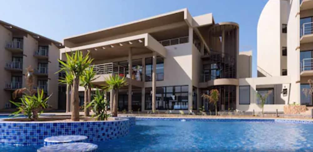 Hotel Vip Executive טטה מראה חיצוני תמונה