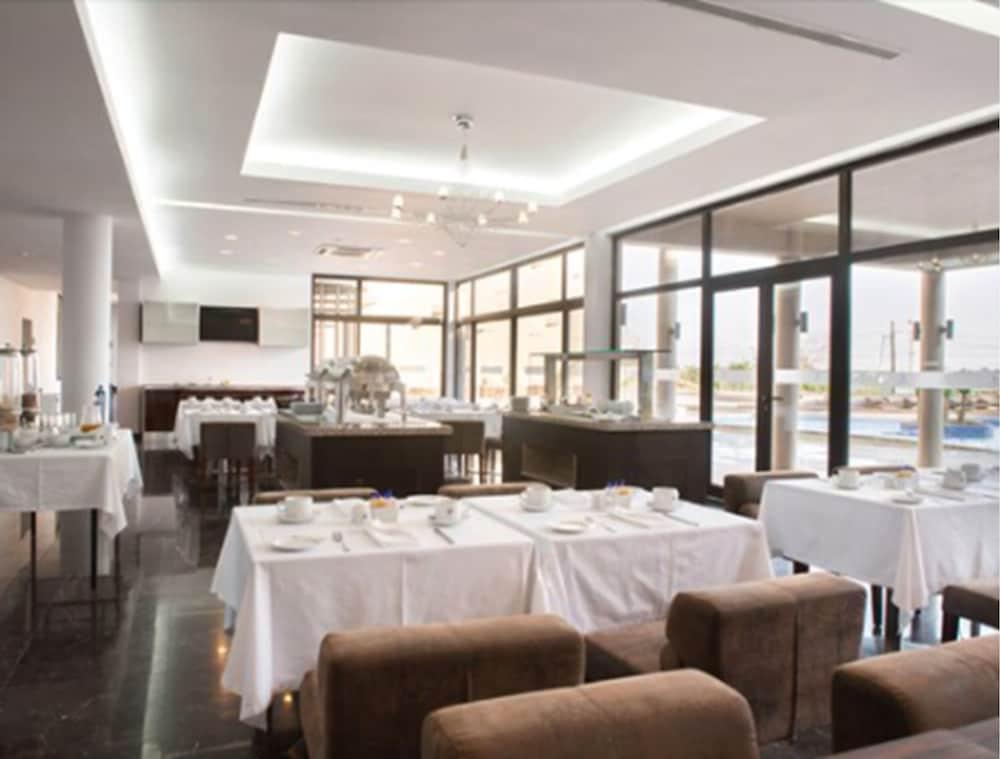 Hotel Vip Executive טטה מראה חיצוני תמונה